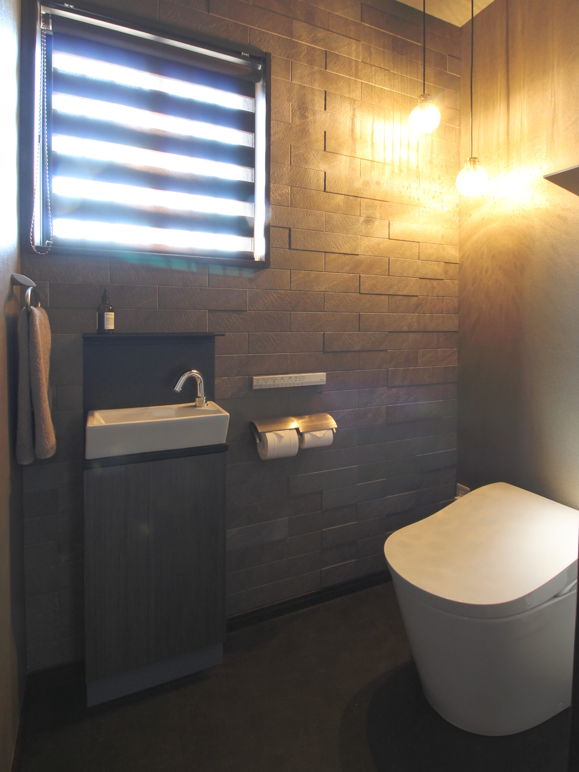 光と影が織りなす上質｜2402