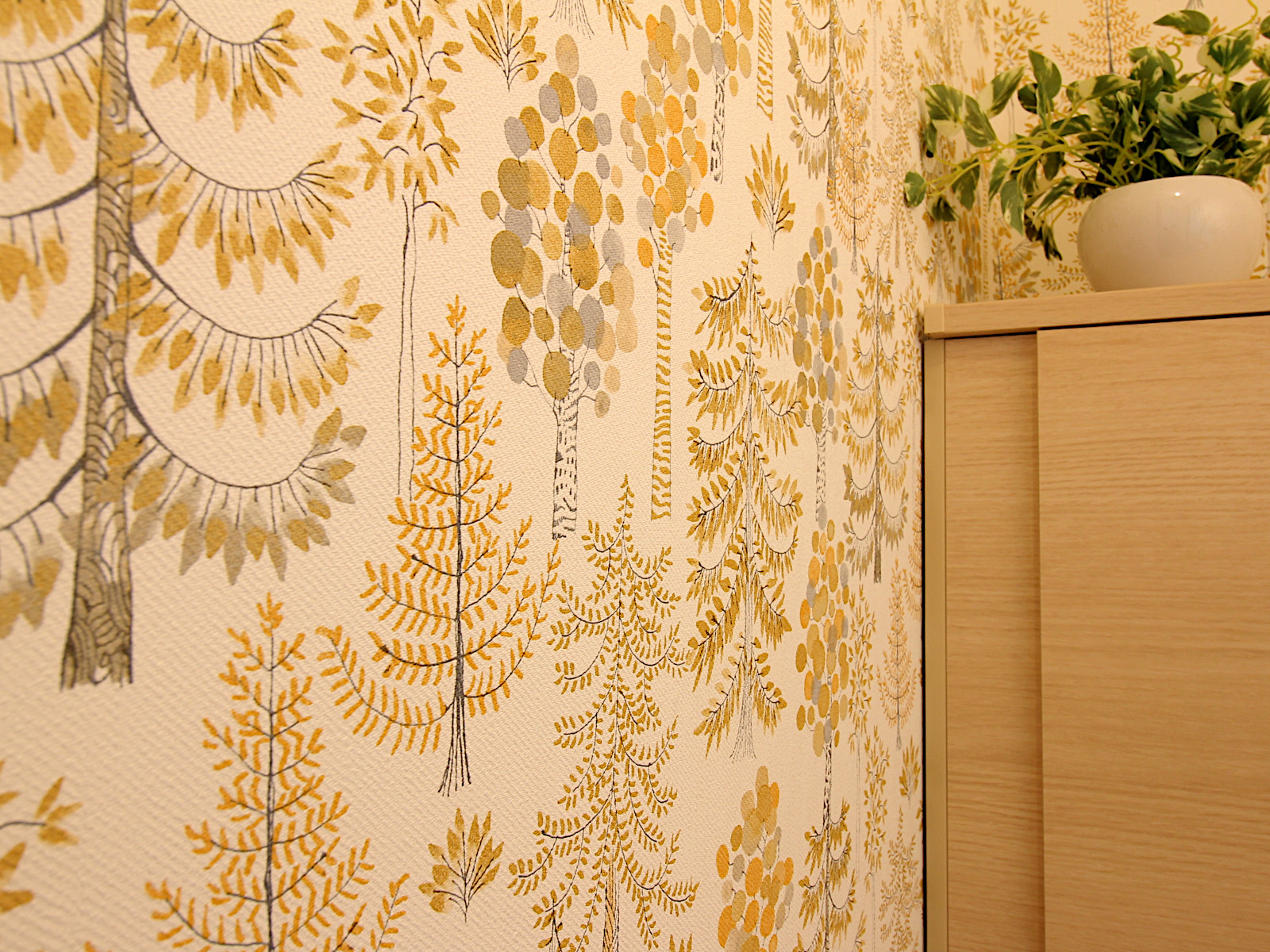 サンゲツ77-3097の北欧風壁紙。