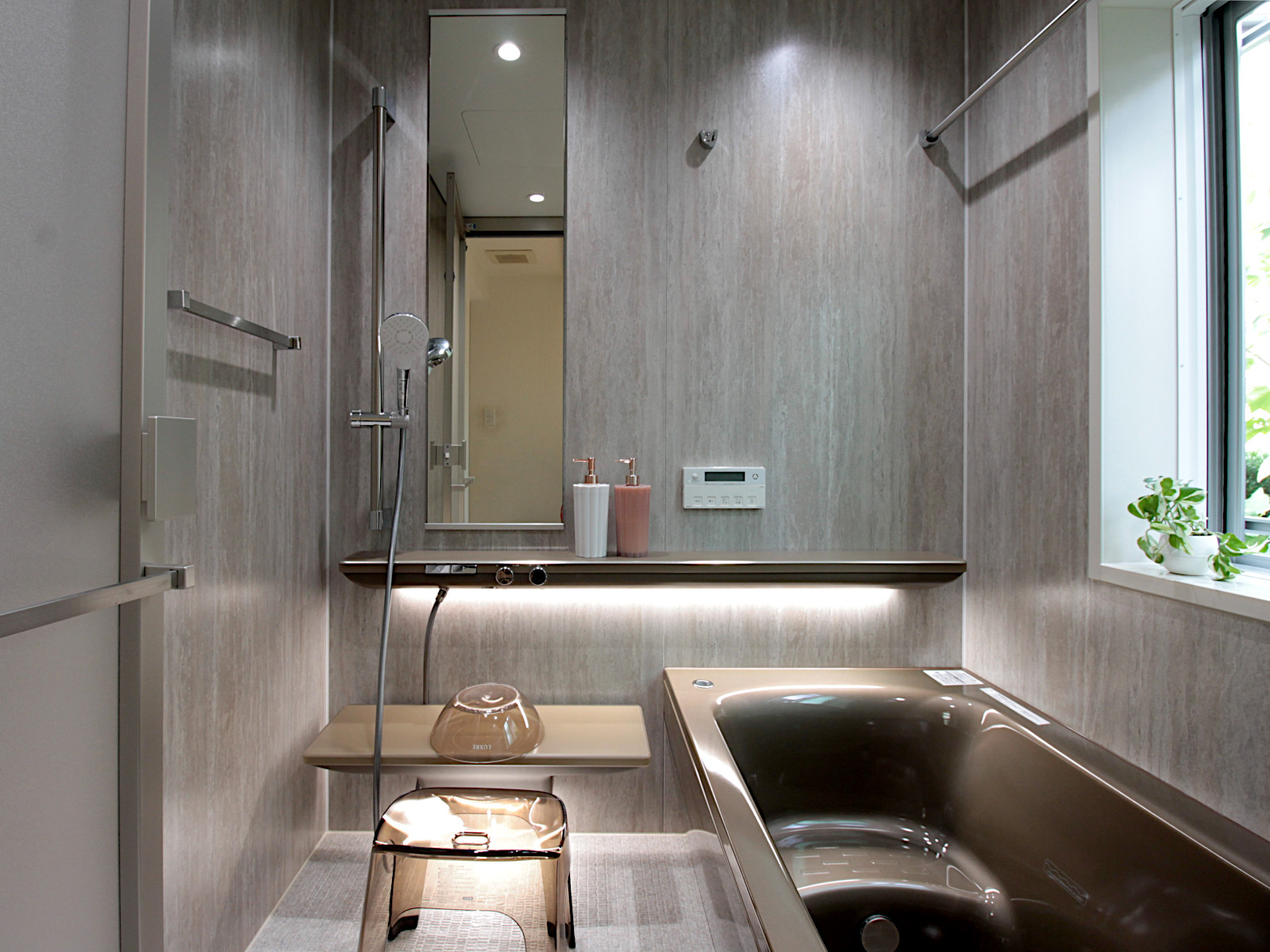 TOTOシンラRタイプの間接照明